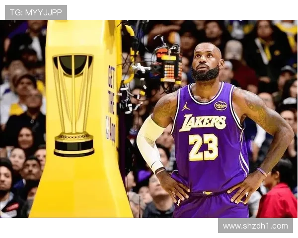 詹皇41岁砍21+7+7 湖人三连胜展大局